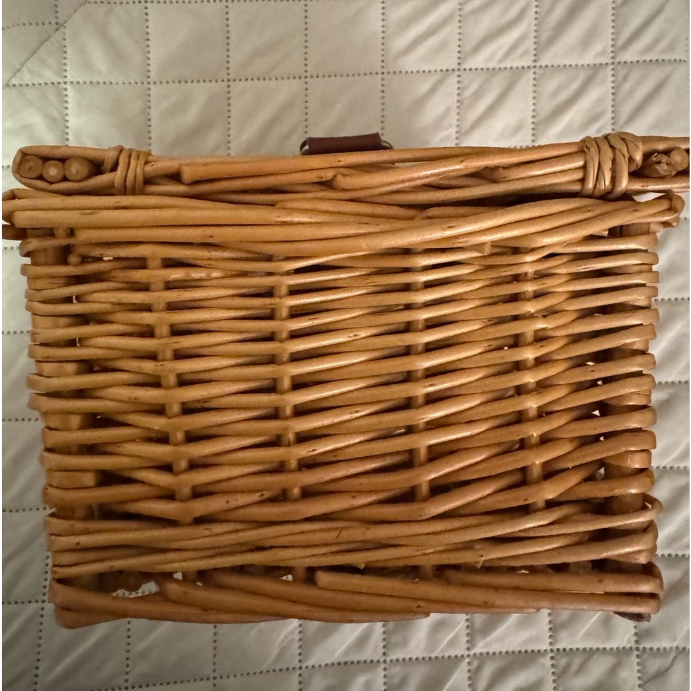 Wicker basket with handle, 10 x 6 1/2 - Picture 15 of 16